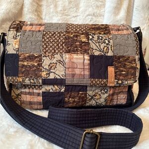 Donna Sharp messenger bag